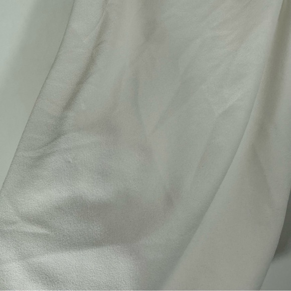 3 for $20 ⭐️ Lulu’s Late Night Love White One-Shoulder Bodycon Dress - Picture 8 of 13